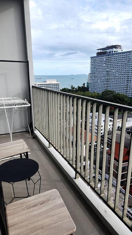 Base Aparthotel Pattaya