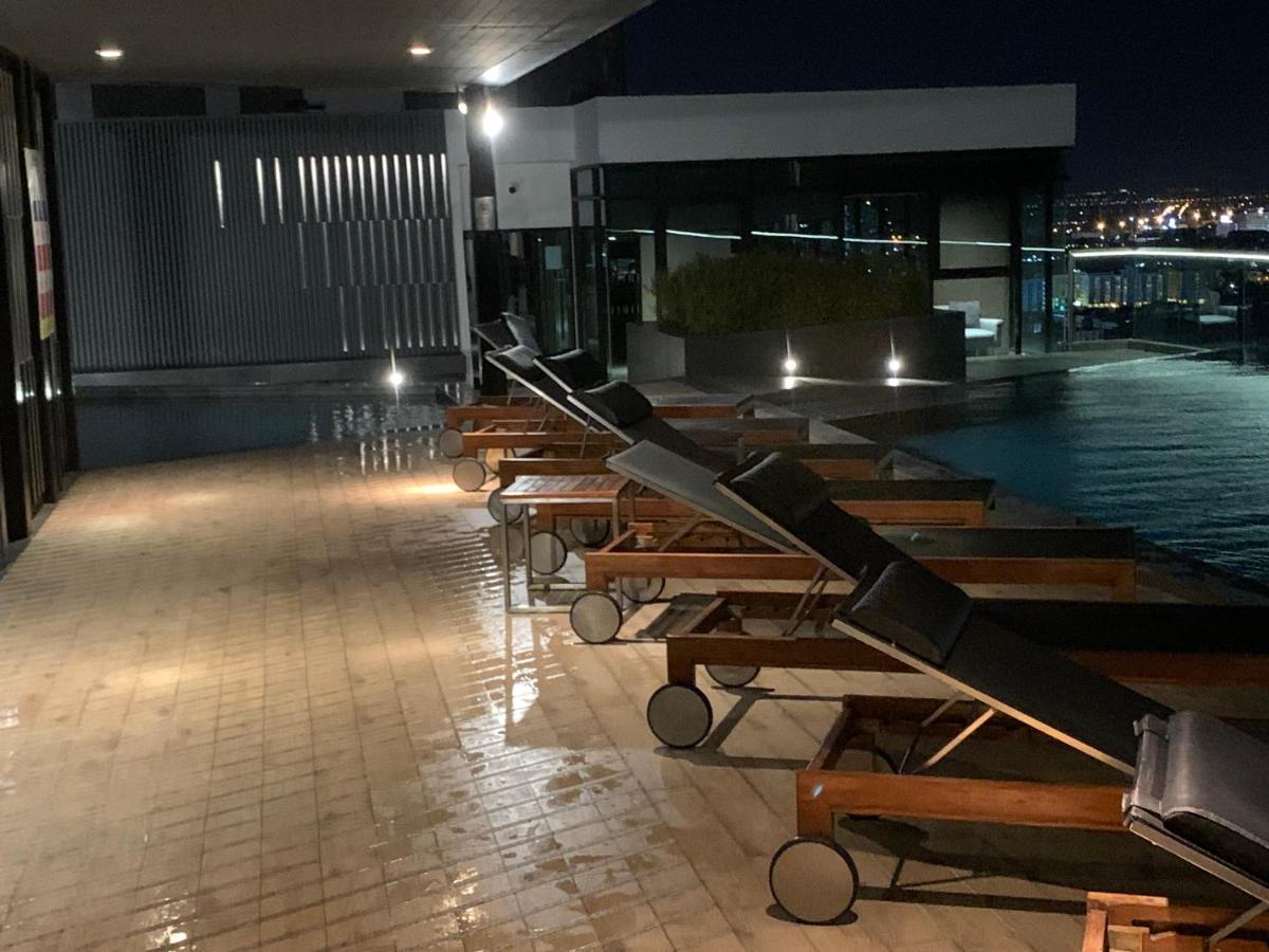 Base Aparthotel